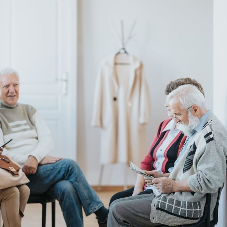 older-people-in-a-hospital-FXU9PHH